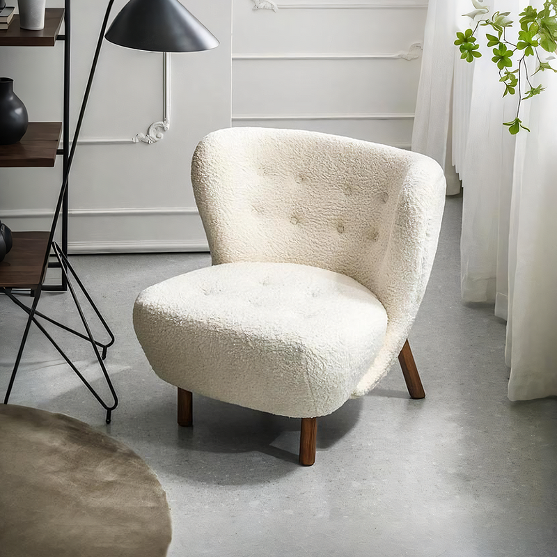 Lilla Petra Lounge Chair, Short Hair, Boucle