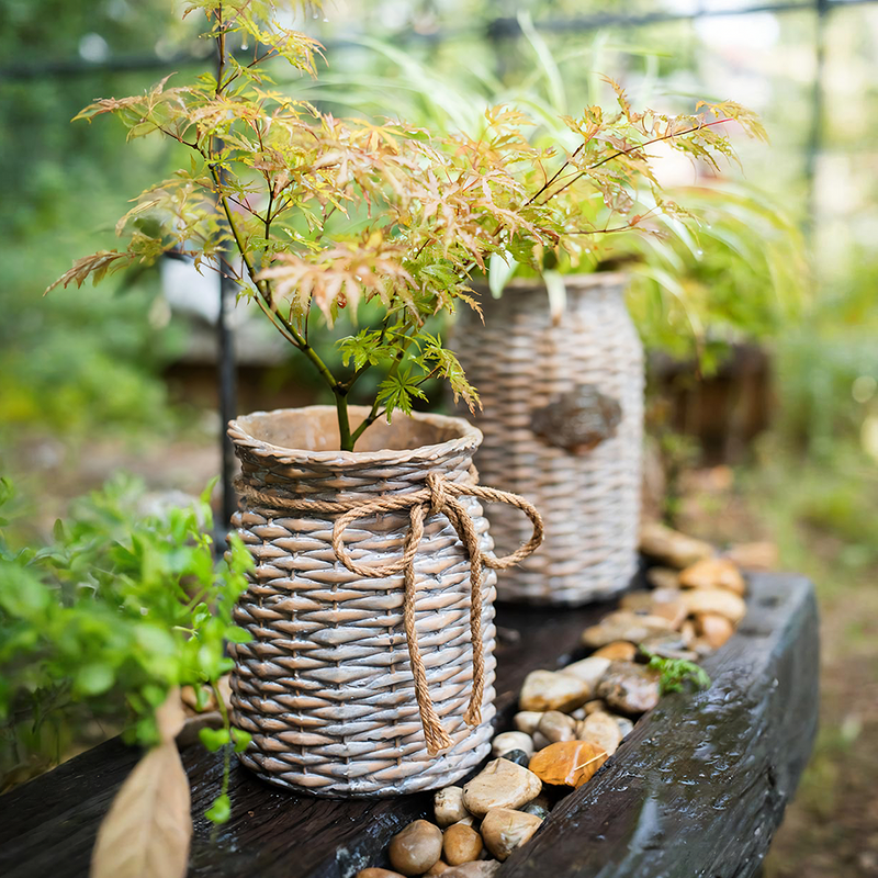 MI37 A Set Of Two Rattan Outdoor Plant Stands