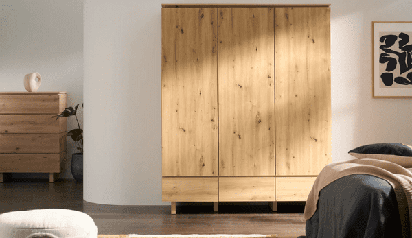 Loreo Oak Triple Wardrobe - 3 Door, 3 Drawer